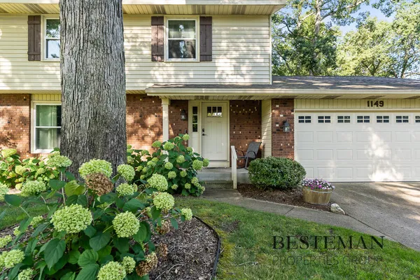$374,900 | 1149 Greenbriar Drive, Muskegon, MI 49445