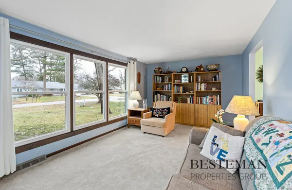 $374,900 | 1149 Greenbriar Drive, Muskegon, MI 49445