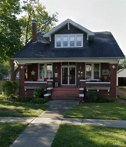 $250,000 | 800 Cedar Street, Collinsville, IL 62234