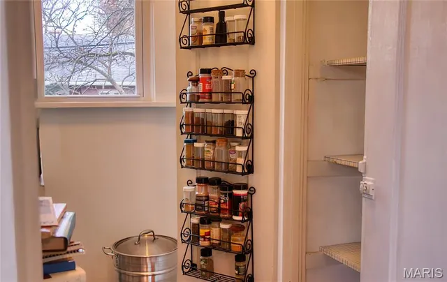 $250,000 | 800 Cedar Street, Collinsville, IL 62234