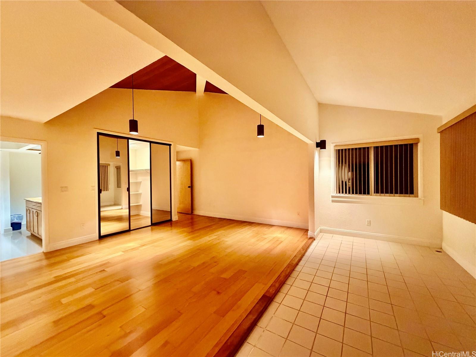 2138 Laukahi Street Honolulu, HI 96821 - Photo 6 of 16