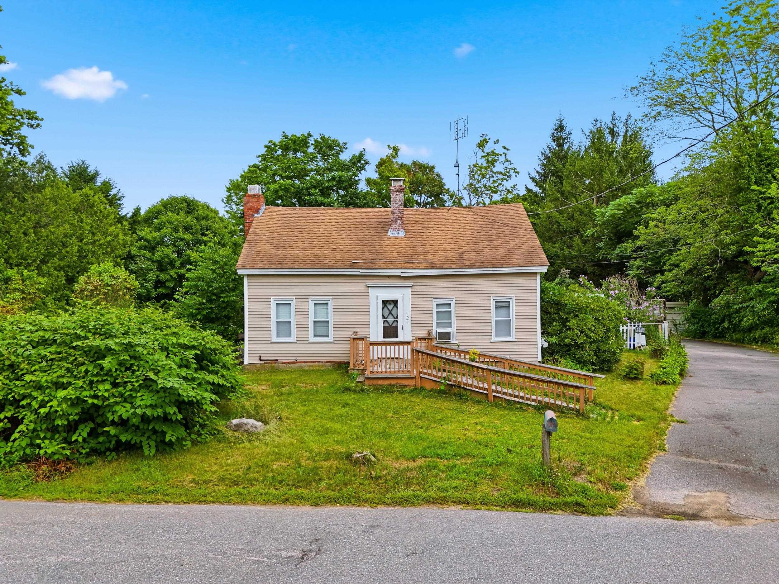 2 Hadley Road Newton, NH 03858 - Photo 1 of 37 Gallery Image 1