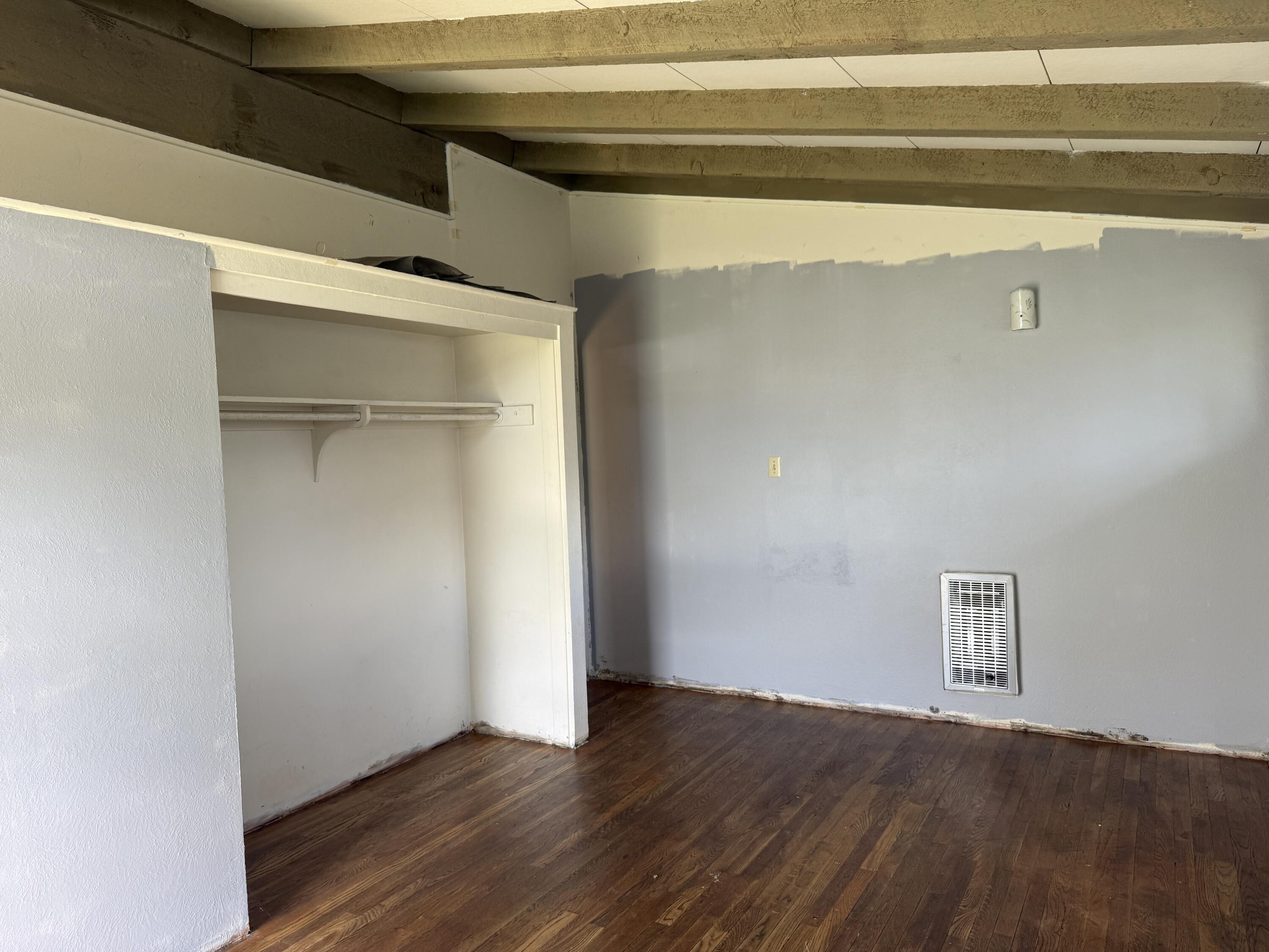 1400 Riviera Drive Redding, CA 96001 - Photo 10 of 15 a view of an empty room