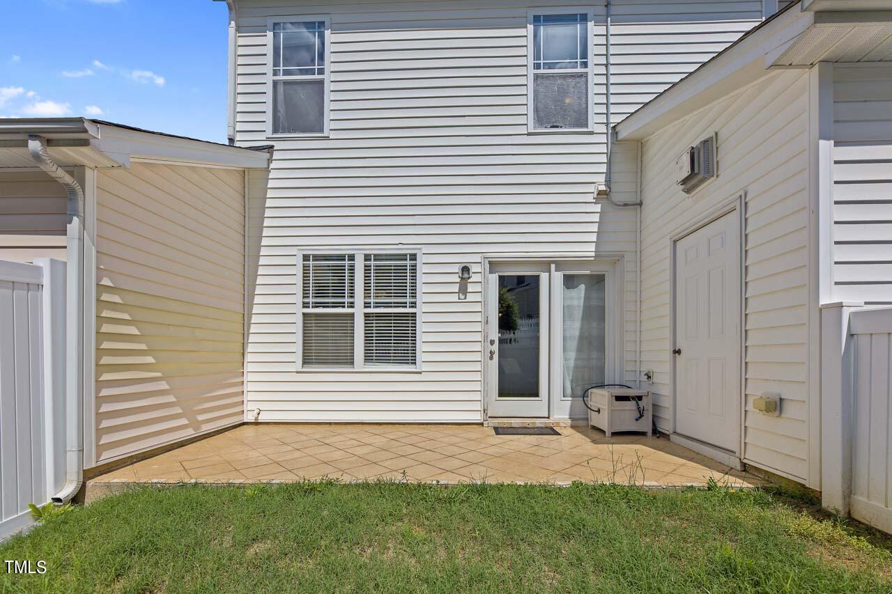 2536 Asher View Court Raleigh, NC 27606 - Photo 22 of 26 IMG_4782