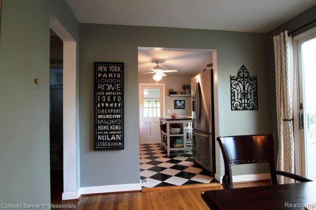 22736 Power Farmington, MI 48336 - Photo 7 of 13 Dining with Kitchen