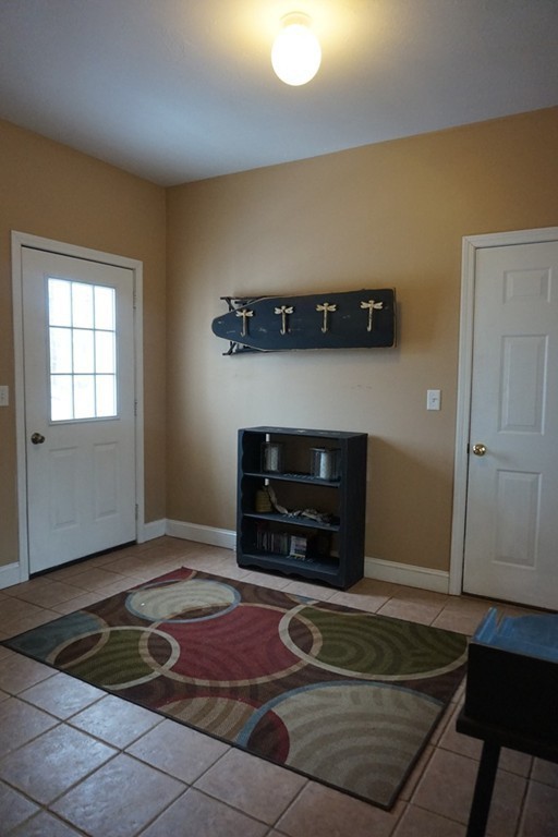 196 S Road Templeton, MA 01468 - Photo 4 of 23