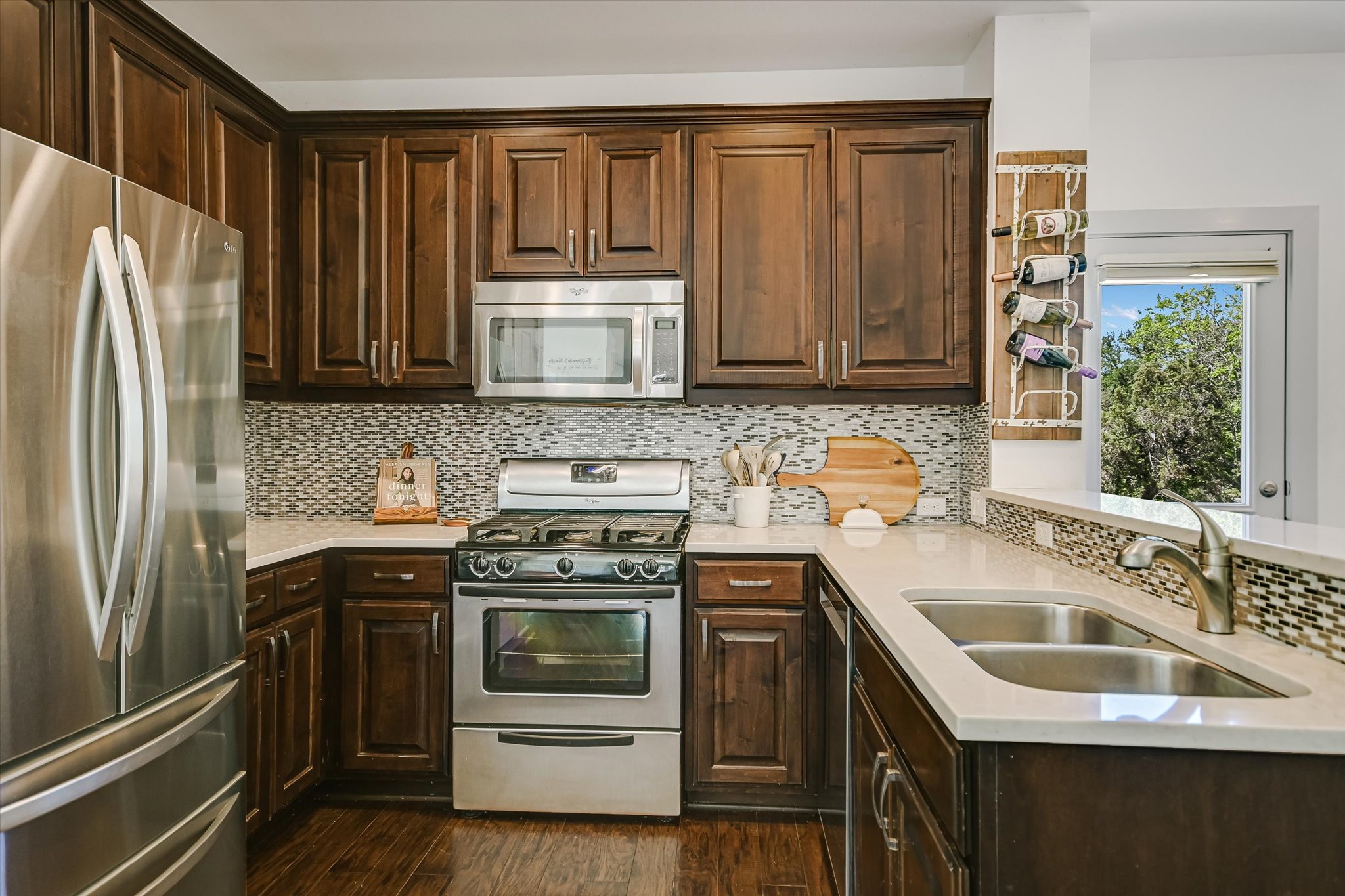 12224 Tawny Farms Road, Unit 145 Austin, TX 78748 - Photo 6 of 27 Yes! It's a gas stovetop, electric oven and lots of cabinet space.