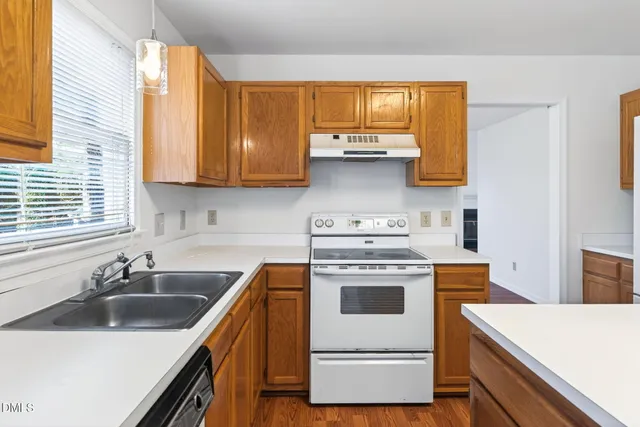 $380,000 | 5804 Edgebury Road, Raleigh, NC 27613