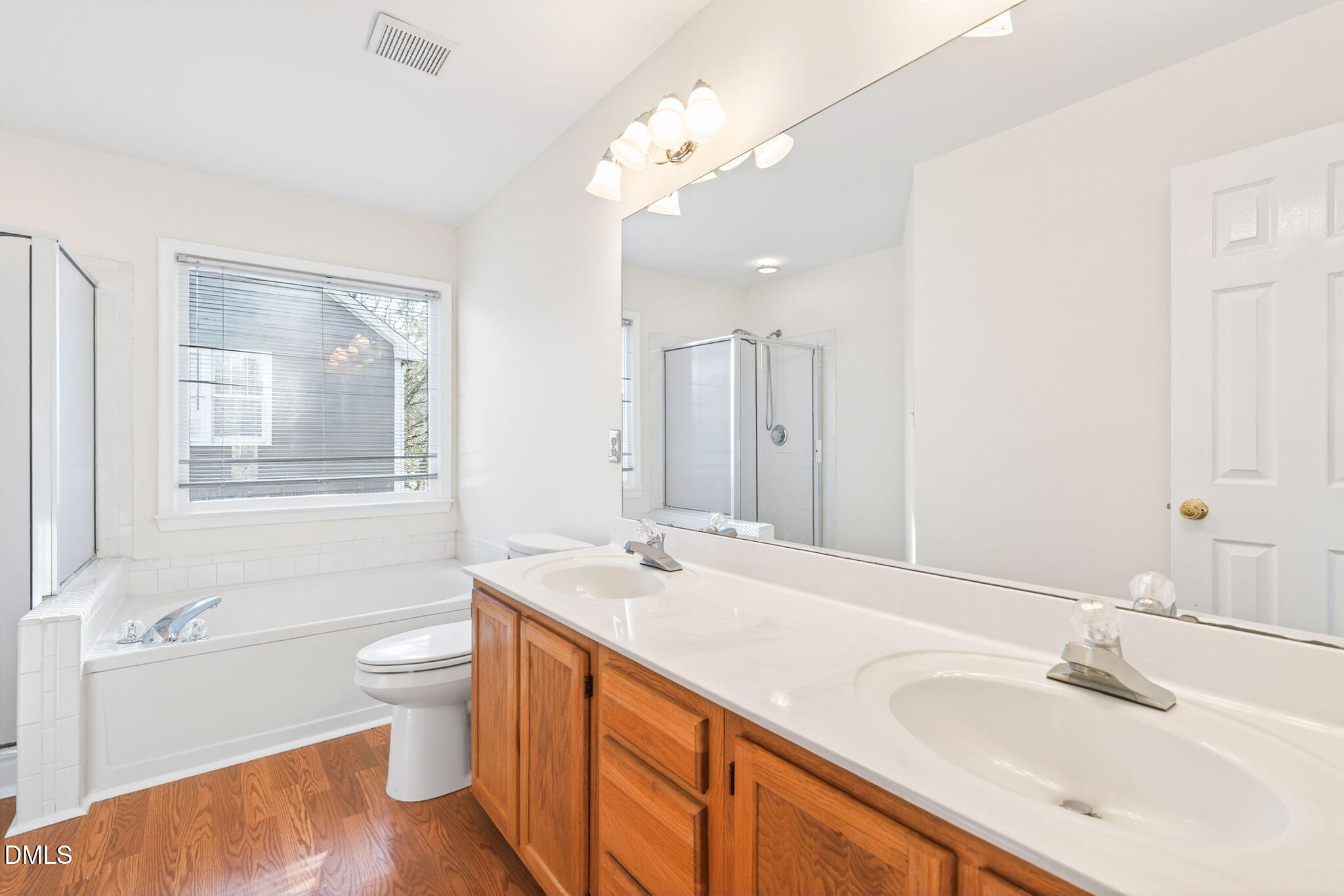 5804 Edgebury Road Raleigh, NC 27613 - Photo 24 of 35 25-web-or-mls-5804 Edgebury Rd (3 of 34)