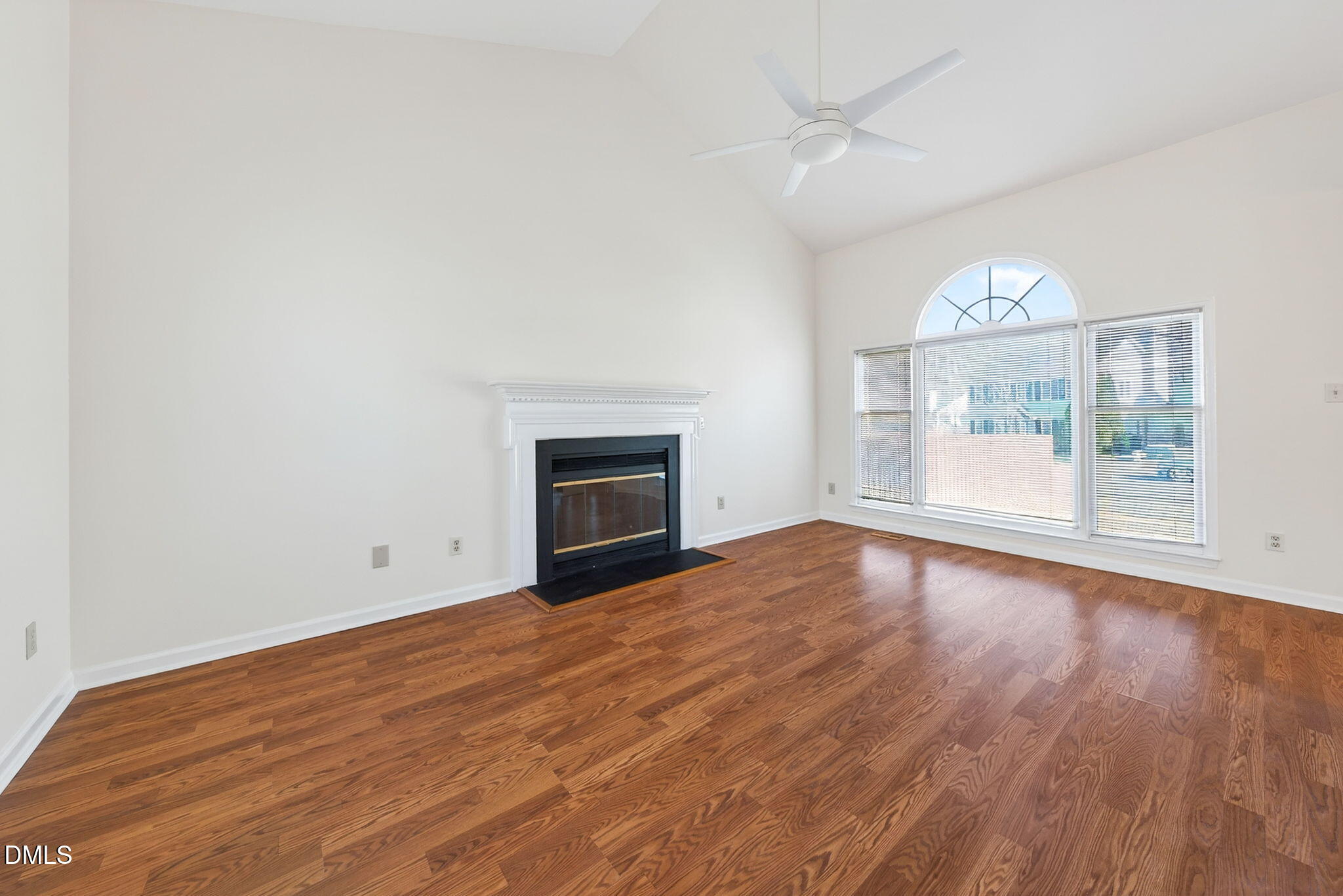 5804 Edgebury Road Raleigh, NC 27613 - Photo 10 of 35 11-web-or-mls-5804 Edgebury Rd (19 of 34
