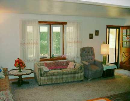 11350 Guffey Rillton Road North Huntingdon, PA 15642 - Photo 5 of 8 Living Room.
