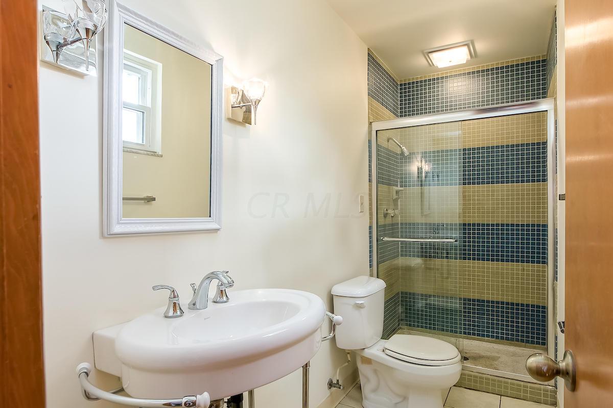 6089 Karl Road Columbus, OH 43229 - Photo 21 of 33 Gallery Image 21
