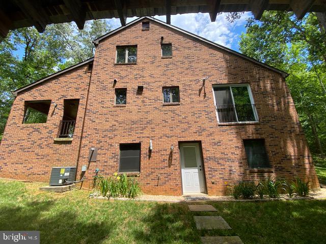 15116 Sheads Mountain Road Rixeyville, VA 22737 - Photo 7 of 40 All brick exterior creates lower utilities