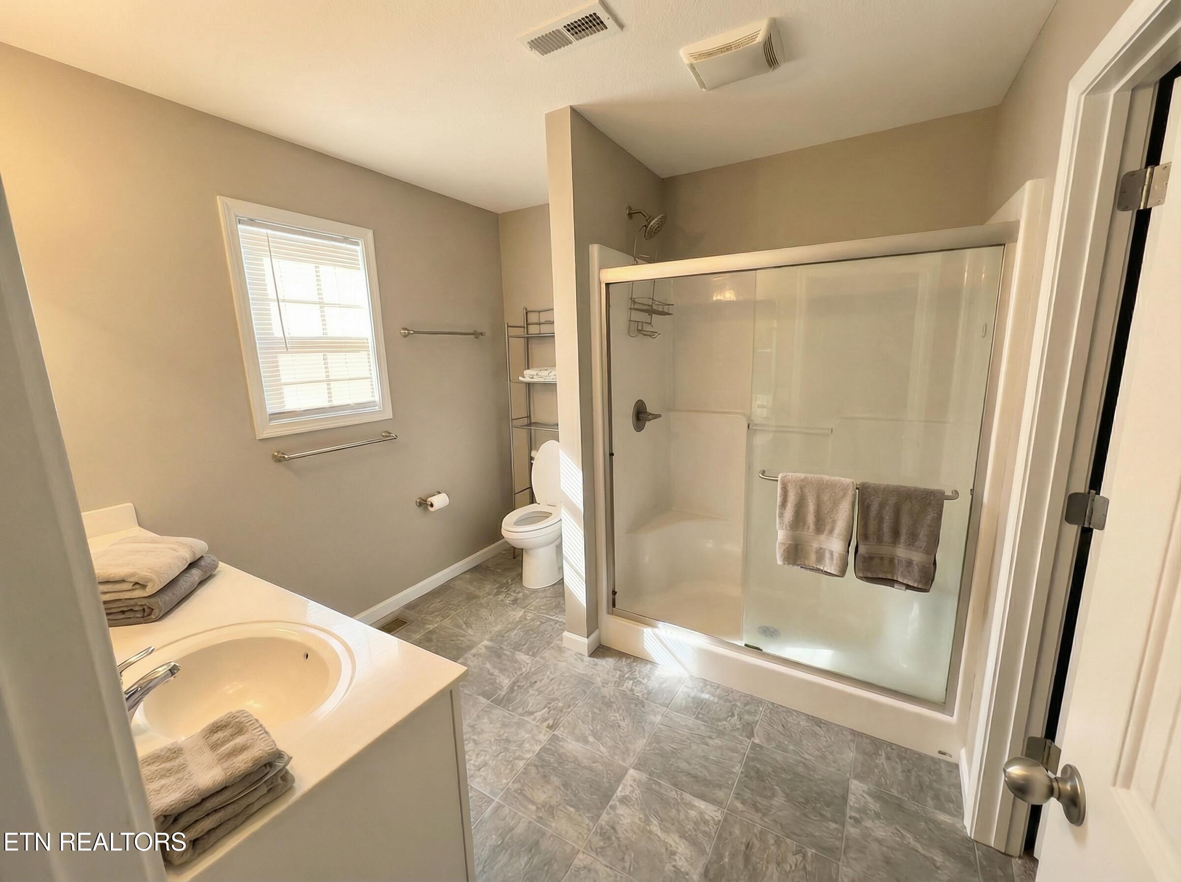 7443 Ladd Road Powell, TN 37849 - Photo 12 of 23 O