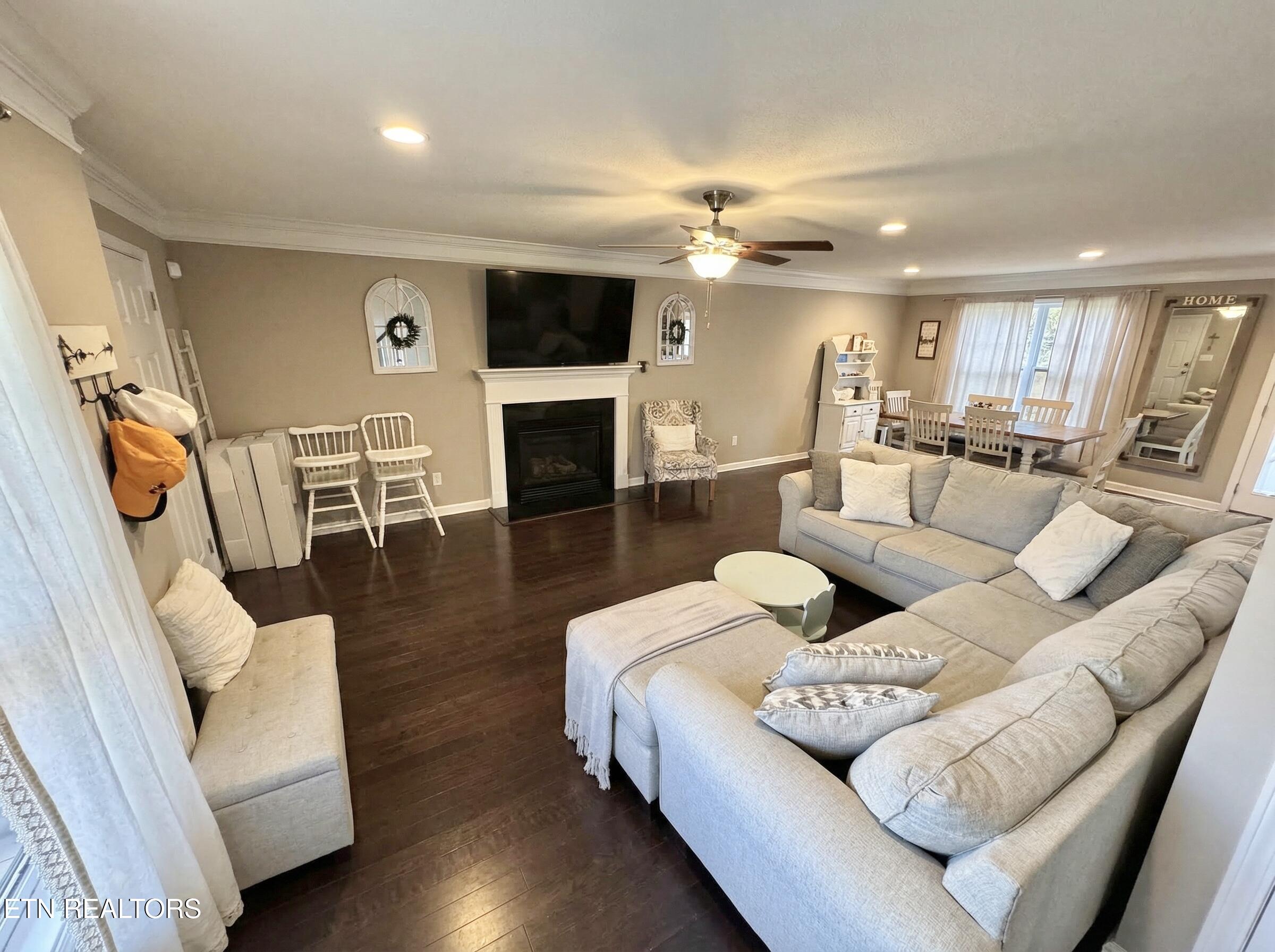 7443 Ladd Road Powell, TN 37849 - Photo 3 of 23 O