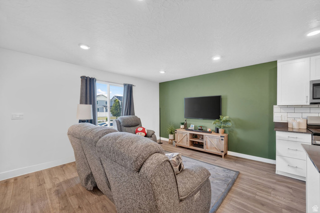 3783 Cold Spring Drive Lehi, UT 84048 - Photo 4 of 25