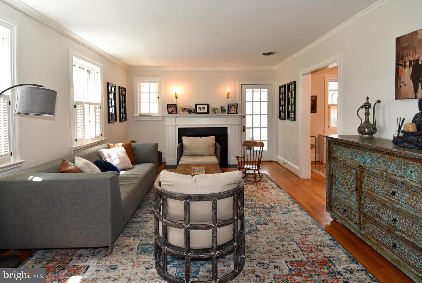 710 West View Terrace Alexandria, VA 22301 - Photo 5 of 58