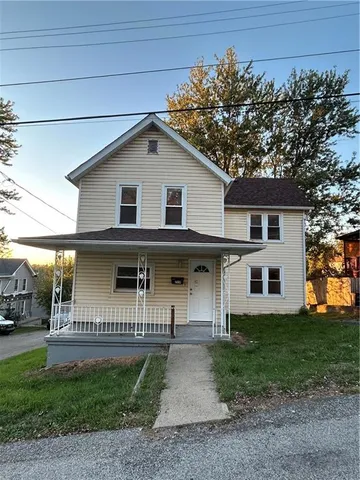 $1,350 | 219 Douglas Avenue, West Mifflin, PA 15122
