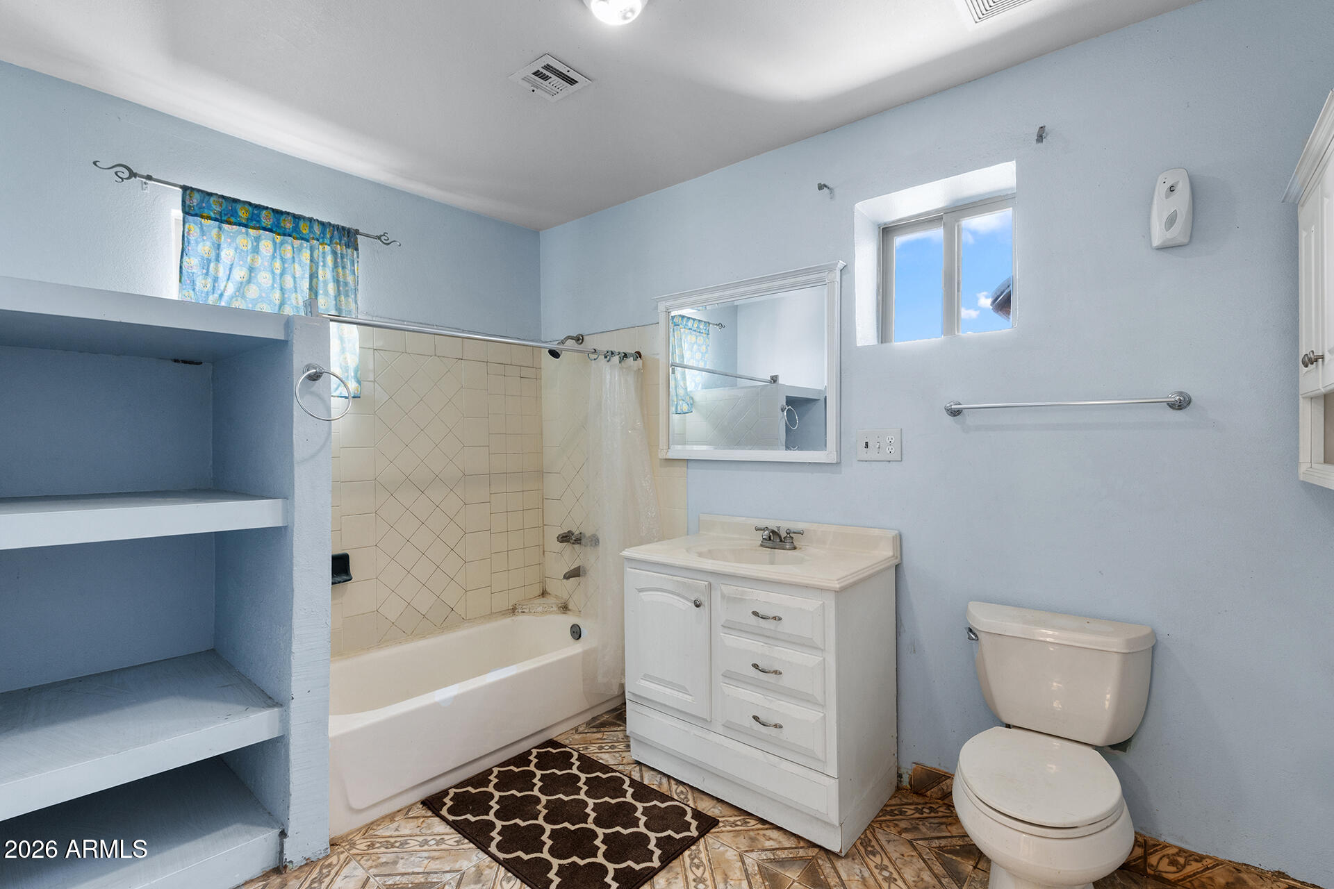 1012 South Price Road Tempe, AZ 85281 - Photo 40 of 50 Guest House Bathroom