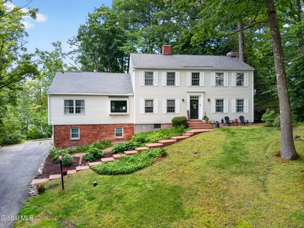 $479,000 | 1376 Ruffner Court, Niskayuna, NY 12309