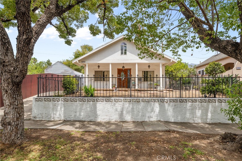 1493 Whitefield Road Pasadena, CA 91104 - Photo 2 of 50 Gallery Image 2