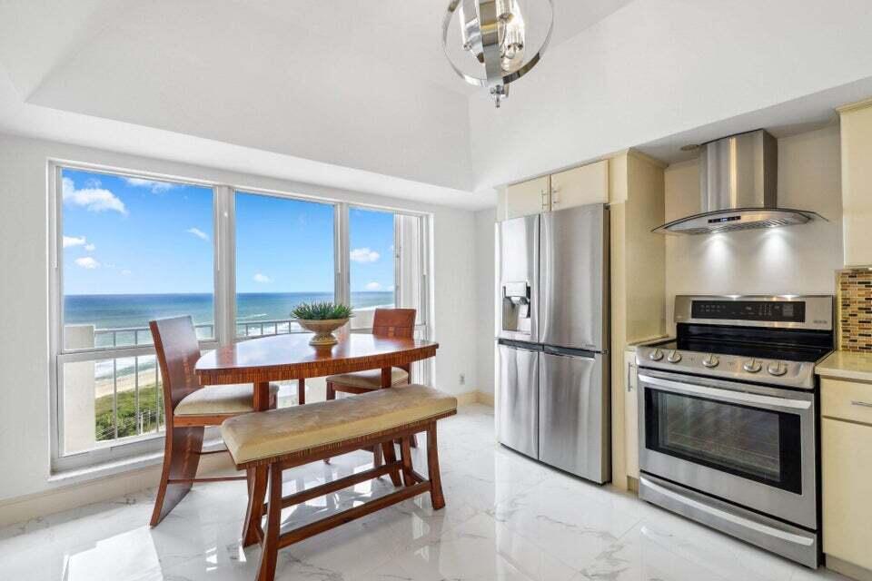 4001 North Ocean Boulevard, Unit PH3 Boca Raton, FL 33431 - Photo 8 of 27 4001 N Ocean Blvd Penthouse 3