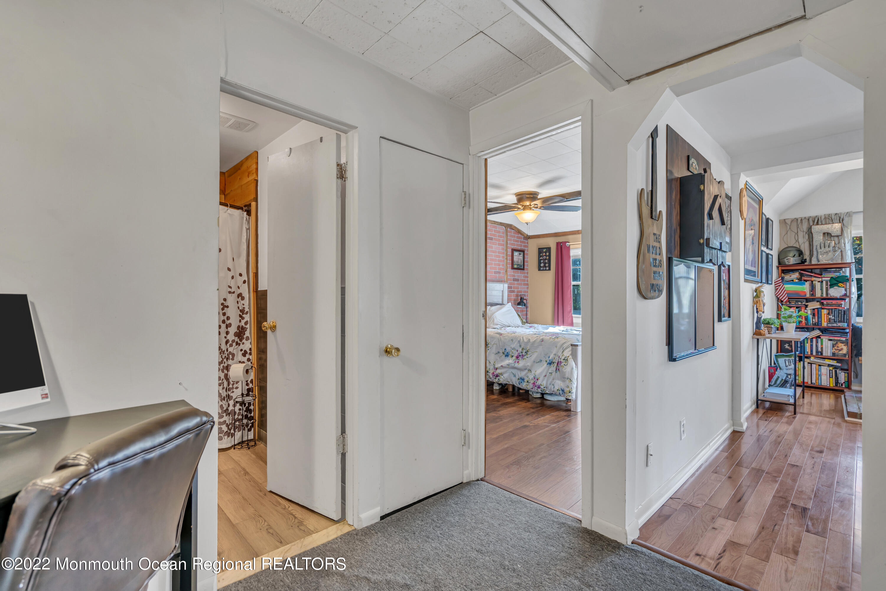 415 Shady Lane Howell, NJ 07731 - Photo 14 of 20