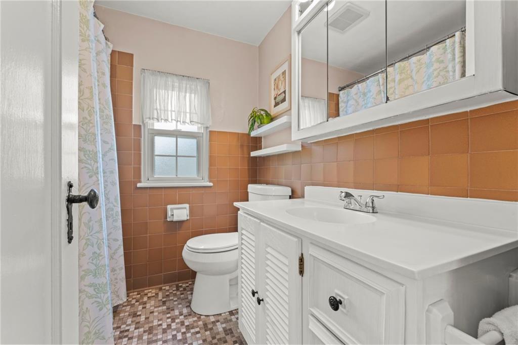 322 Vanadium Road Pittsburgh, PA 15243 - Photo 23 of 32 Gallery Image 23