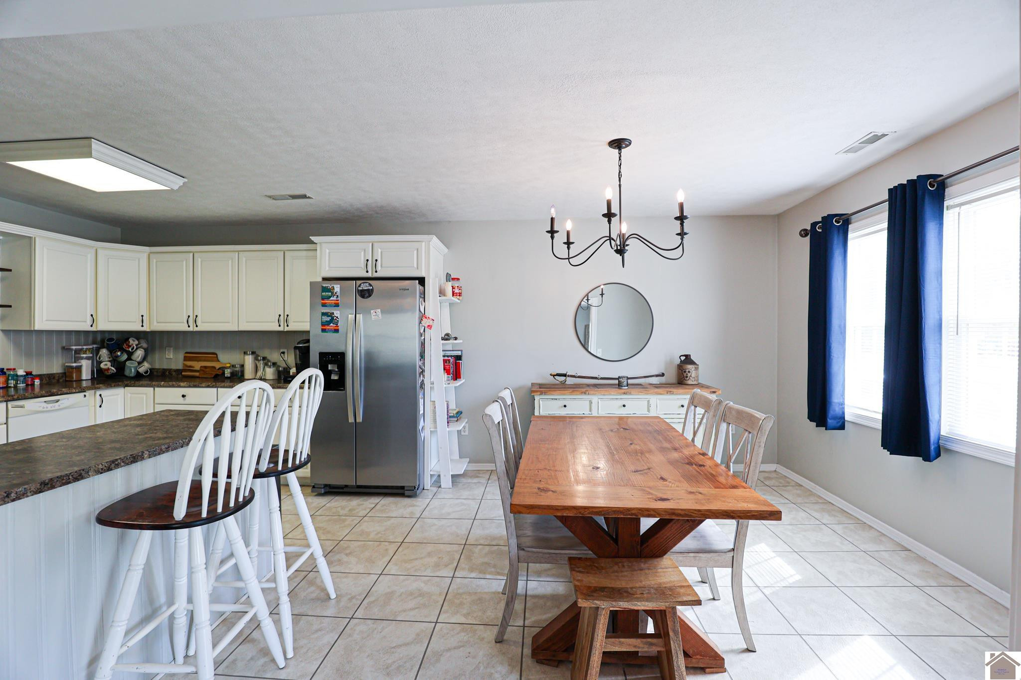 3283 Harrison Street Paducah, KY 42001 - Photo 12 of 31 Dining Area