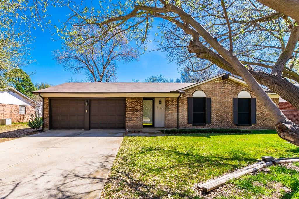 2609 South Fielder Road Arlington, TX 76015 - Photo 1 of 1