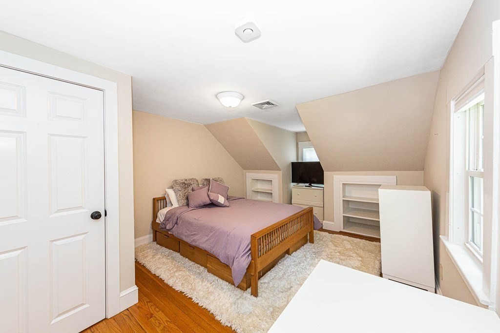 74 Virginia Road Concord, MA 01742 - Photo 19 of 27 Gallery Image 19