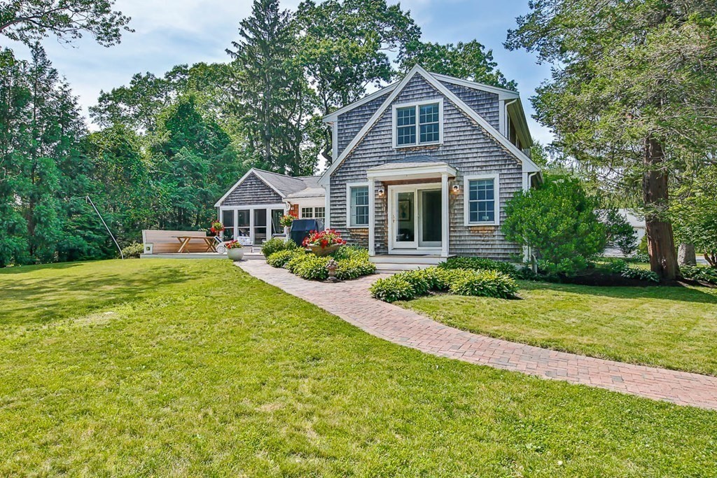 74 Virginia Road Concord, MA 01742 - Photo 2 of 27 Gallery Image 2