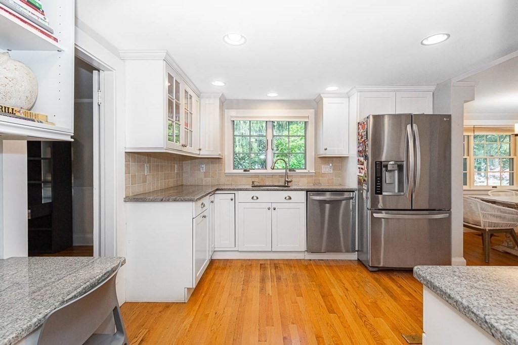 74 Virginia Road Concord, MA 01742 - Photo 5 of 27 Gallery Image 5