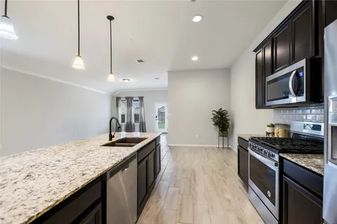 $2,200 | 107 Barley Fork Lane, Hutto, TX 78634