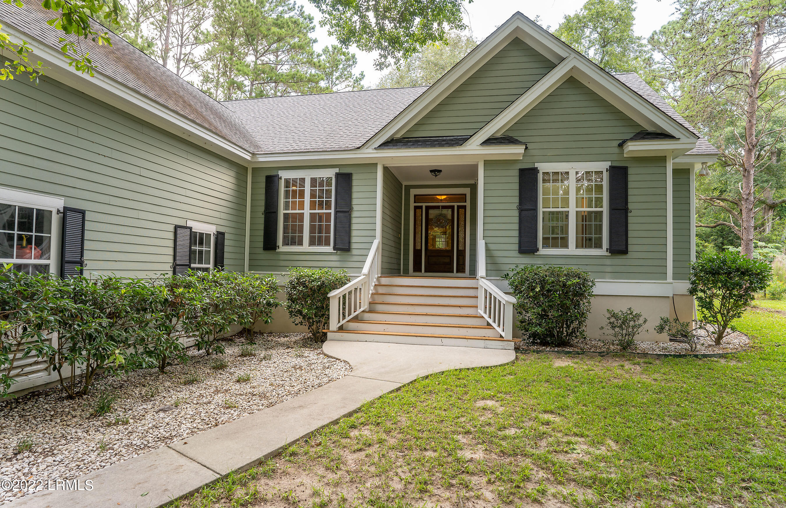 9 Old Barn Road Beaufort, SC 29907 - Photo 5 of 50 DSC06141-SMALL