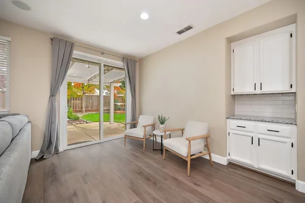 $565,000 | 5001 Brabant Way, Elk Grove, CA 95757