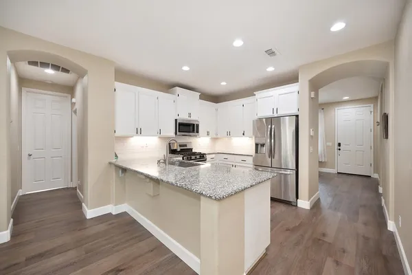 $565,000 | 5001 Brabant Way, Elk Grove, CA 95757