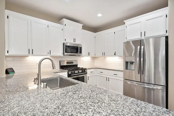 $565,000 | 5001 Brabant Way, Elk Grove, CA 95757