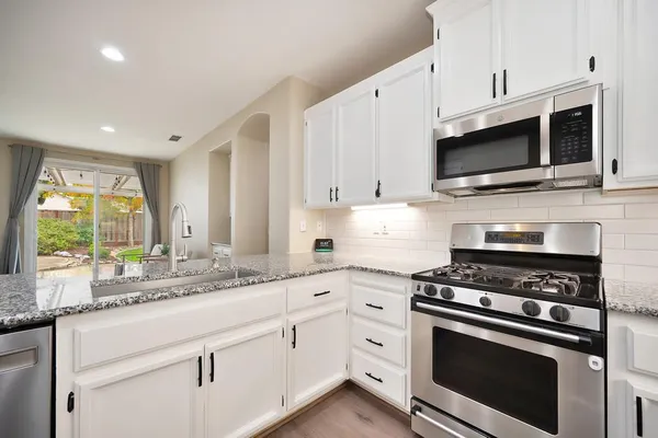 $565,000 | 5001 Brabant Way, Elk Grove, CA 95757