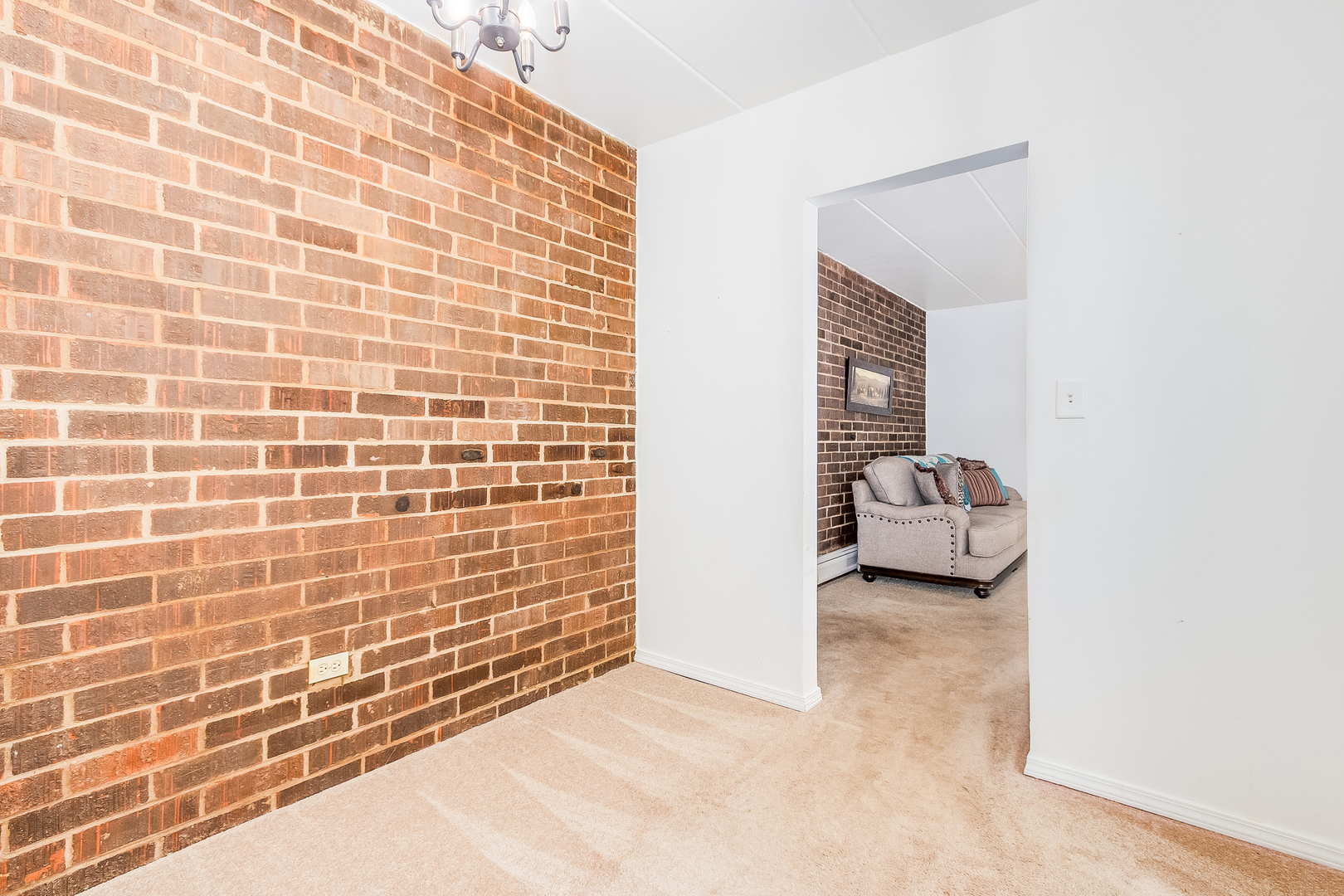 154 East Bailey Road, Unit D Naperville, IL 60565 - Photo 8 of 15