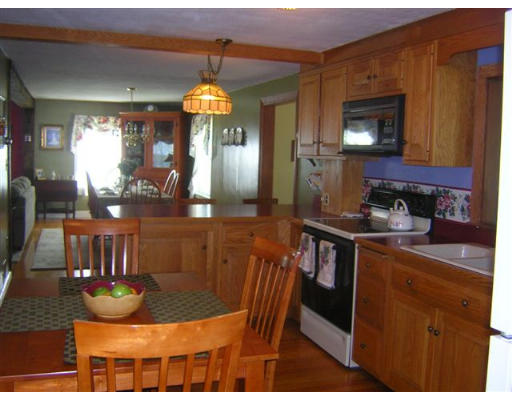 6 Cabot Road Danvers, MA 01923 - Photo 12 of 17 Gallery Image 12