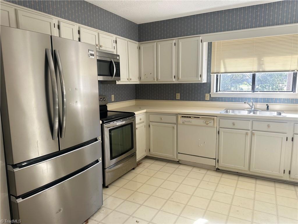 159 Old Mill Road High Point, NC 27265 - Photo 3 of 18 Gallery Image 3
