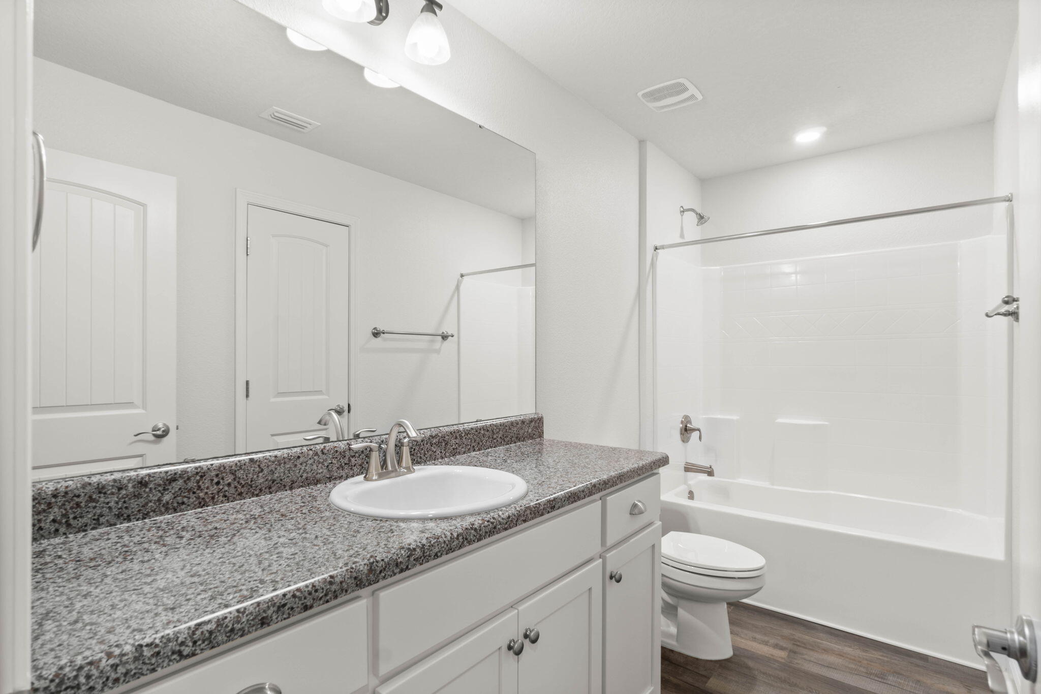 5747 Marigold Loop Crestview, FL 32539 - Photo 18 of 32 18-web-or-mls-Final-18