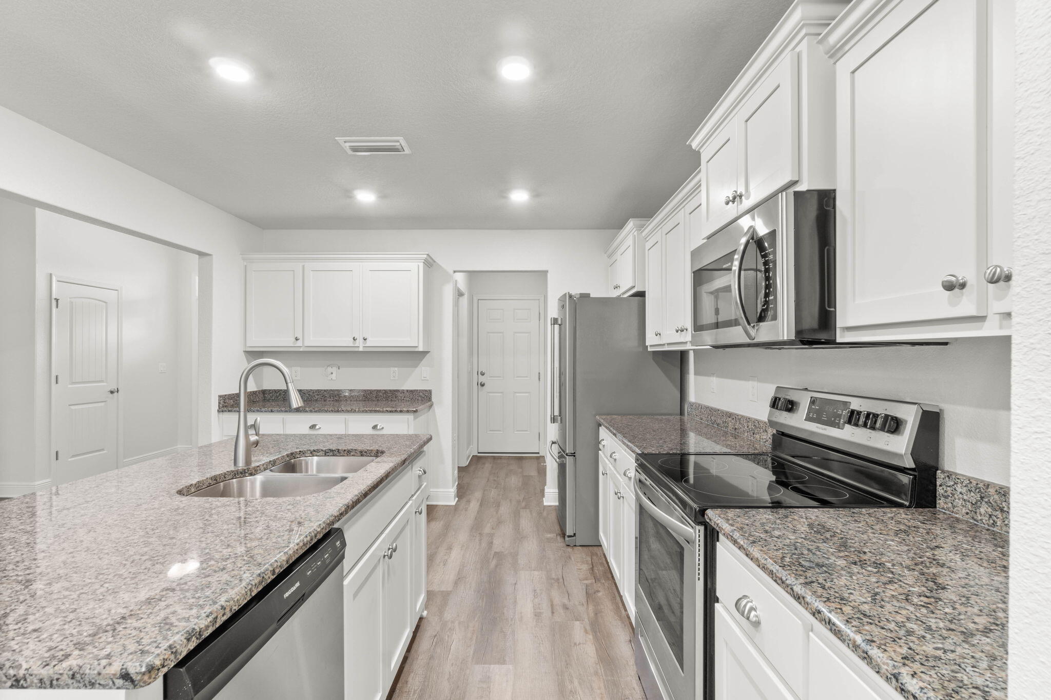 5747 Marigold Loop Crestview, FL 32539 - Photo 10 of 32 10-web-or-mls-Final-10