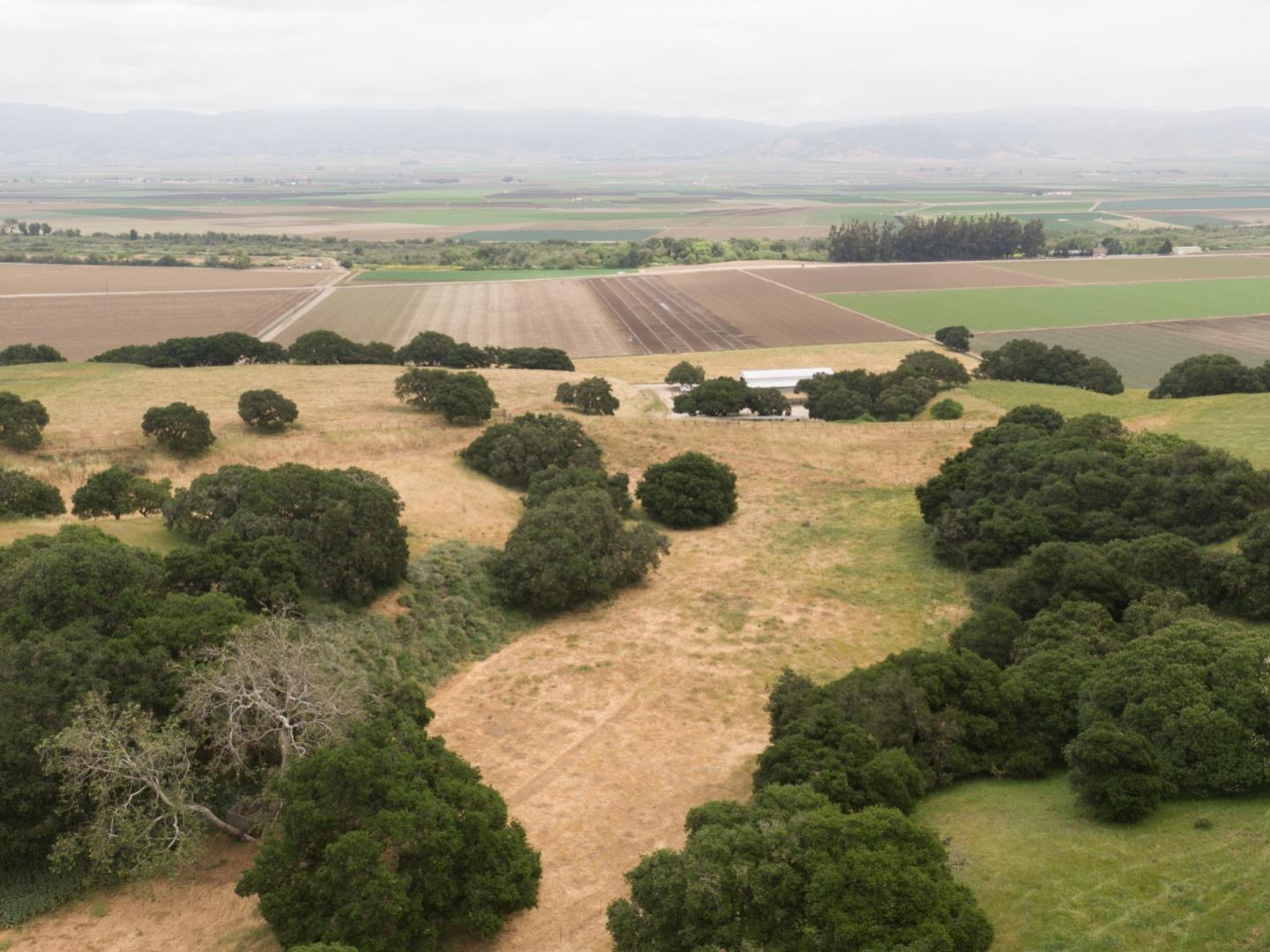 27054 River Road Salinas, CA 93908 - Photo 12 of 14 Gallery Image 12