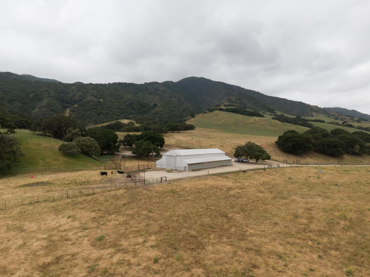 27054 River Road Salinas, CA 93908 - Photo 8 of 14 Gallery Image 8