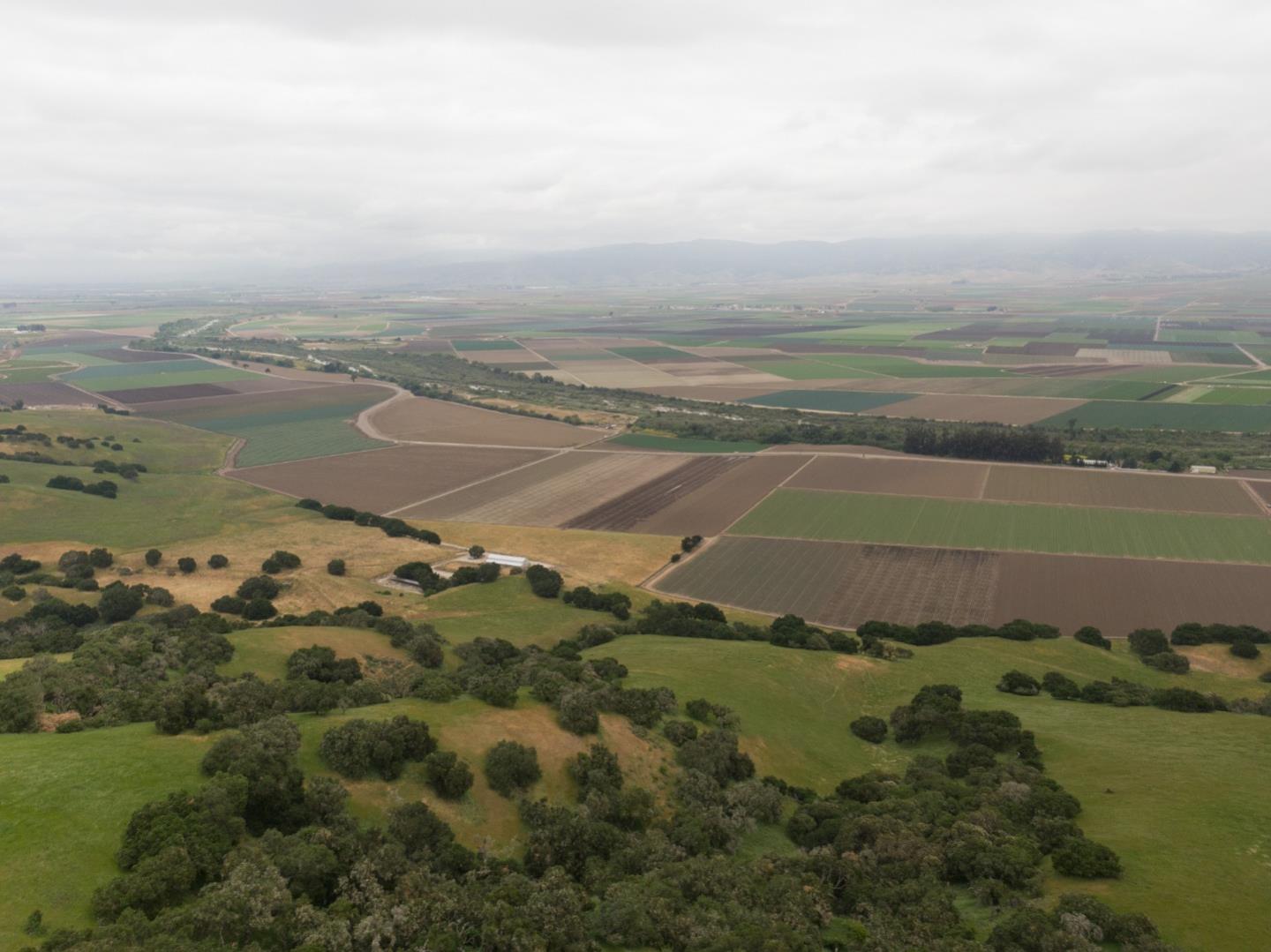 27054 River Road Salinas, CA 93908 - Photo 10 of 14 Gallery Image 10