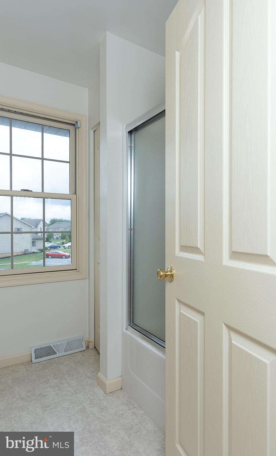 1370 Overlook Road Middletown, PA 17057 - Photo 27 of 43 Gallery Image 27
