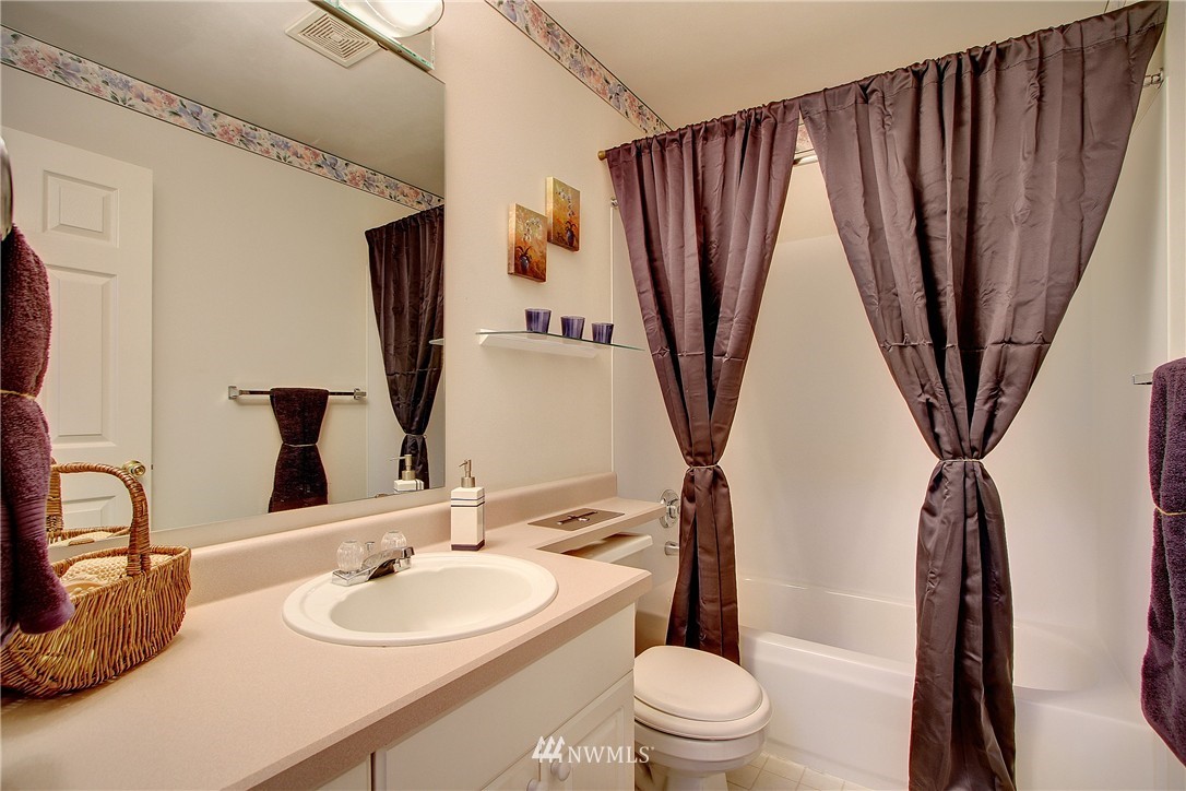 4808 Northeast Sunset Boulevard, Unit D105 Renton, WA 98059 - Photo 14 of 16 Gallery Image 14