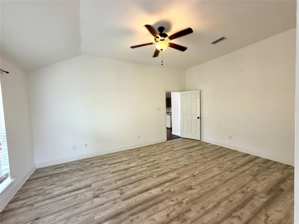 4232 Osborn Road Dallas, TX 75227 - Photo 13 of 22